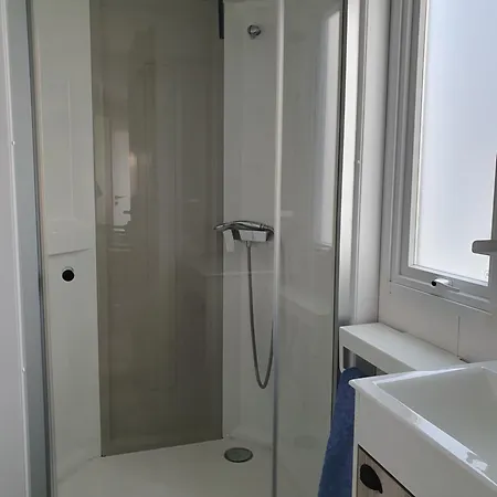 Familial A La 캠프장 미들케르케