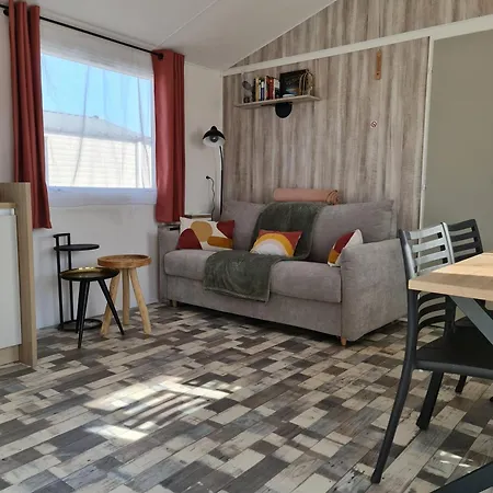 캠프장 Familial A La *